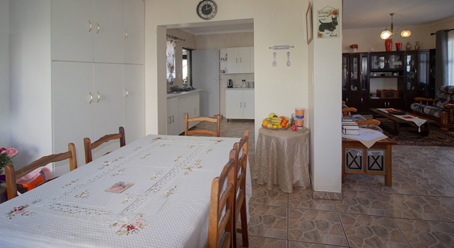 4 Bedroom Property for Sale in De Kelders Western Cape